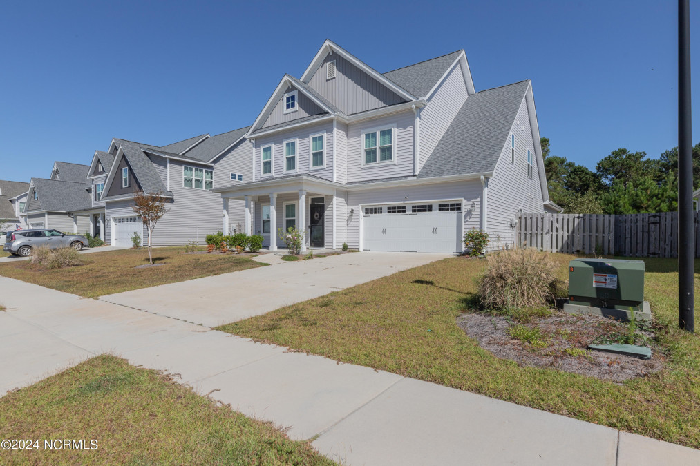 216 Bachmans Trl Hampstead, NC 28443