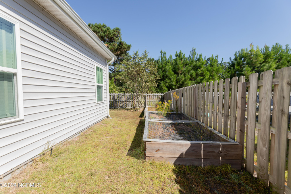 216 Bachmans Trl Hampstead, NC 28443