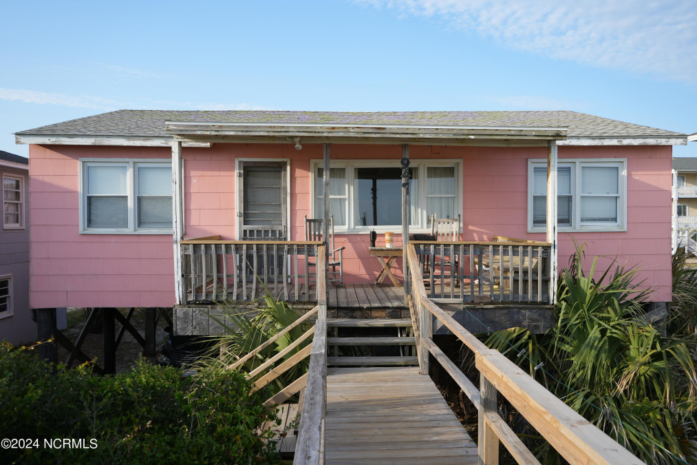 947 Ocean Blvd Holden Beach, NC 28462