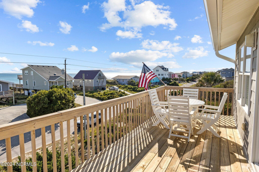 1410 Ocean Dr Emerald Isle, NC 28594