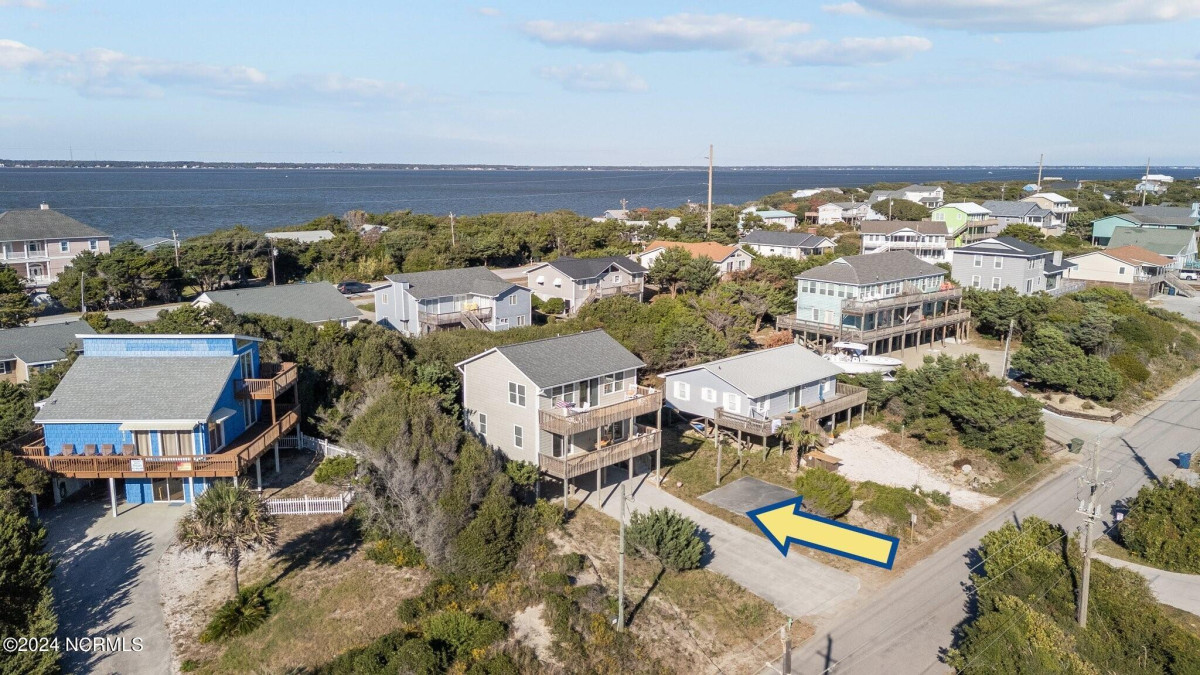 1410 Ocean Dr Emerald Isle, NC 28594