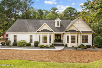 24 Bedford Cir Pinehurst, NC 28374