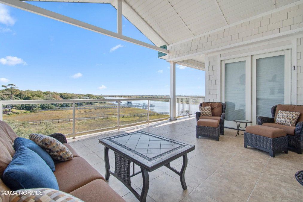 915 Shoreline Dr Sunset Beach, NC 28468