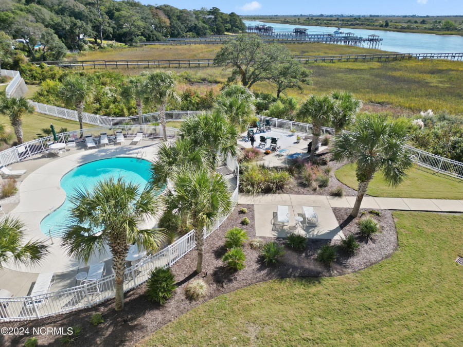 915 Shoreline Dr Sunset Beach, NC 28468