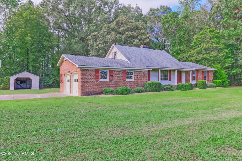 235 Baker Rd Pink Hill, NC 28572