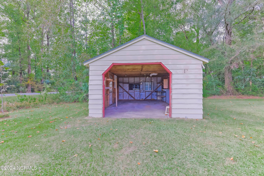 235 Baker Rd Pink Hill, NC 28572