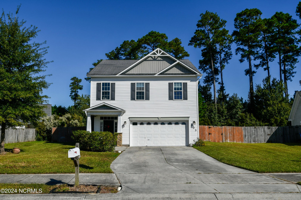 703 Savannah Dr Jacksonville, NC 28546