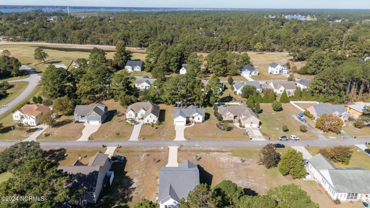 904 Sea Holly Ct New Bern, NC 28560