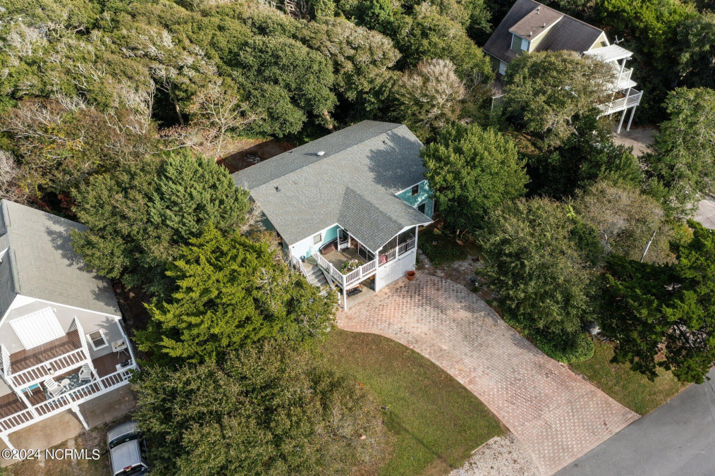 112 Purdie Dr Emerald Isle, NC 28594