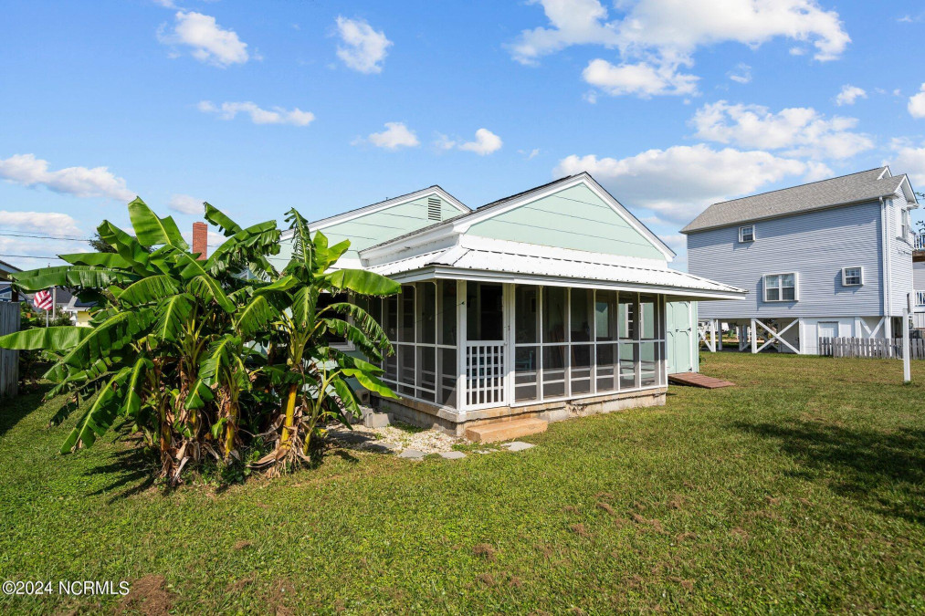 115 Hanby Ave Carolina Beach, NC 28428