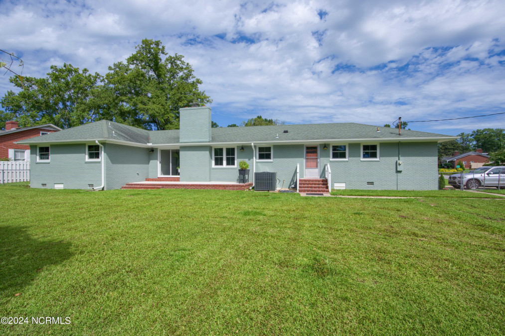 201 Brentwood Ave Jacksonville, NC 28540