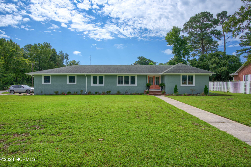 201 Brentwood Ave Jacksonville, NC 28540