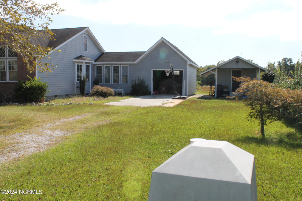 2459 Peanut Worley Rd Cerro Gordo, NC 28430