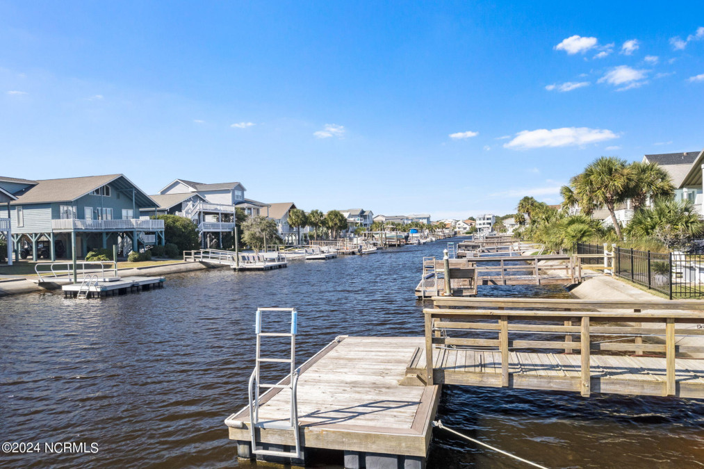 15 Anson St Ocean Isle Beach, NC 28469