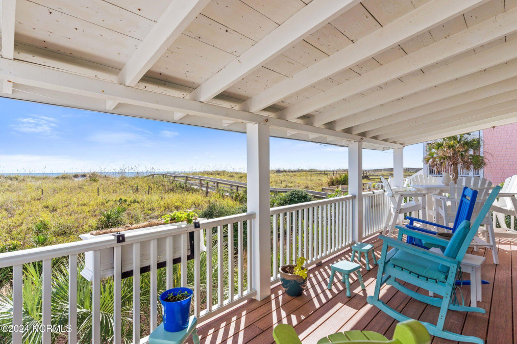 311 Carolina Beach Ave Carolina Beach, NC 28428