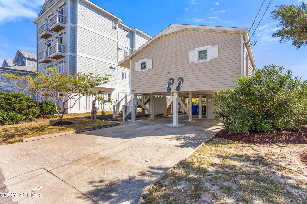 311 Carolina Beach Ave Carolina Beach, NC 28428