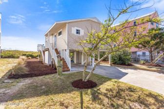 311 Carolina Beach Ave Carolina Beach, NC 28428