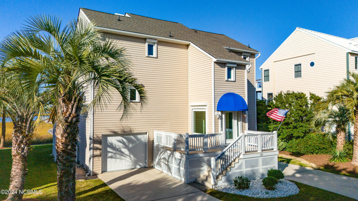 123 Island Quay Dr Atlantic Beach, NC 28512