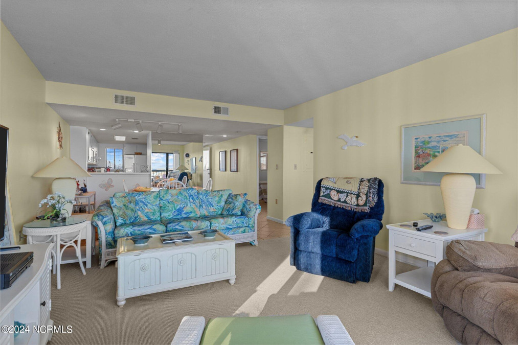 8801 Reed Dr Emerald Isle, NC 28594