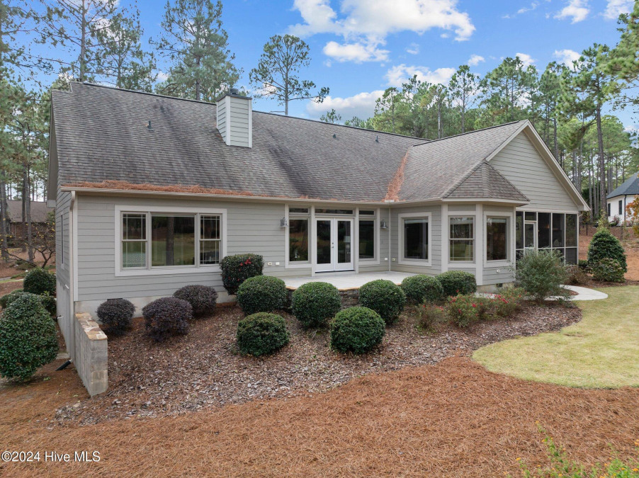 7 Wake Forest Ct Southern Pines, NC 28387