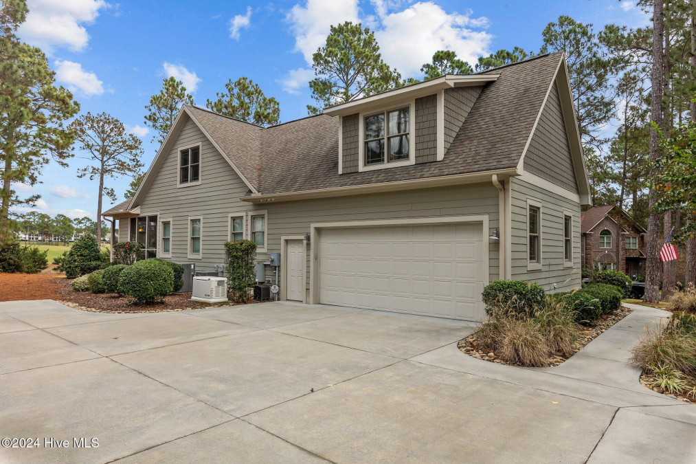 7 Wake Forest Ct Southern Pines, NC 28387