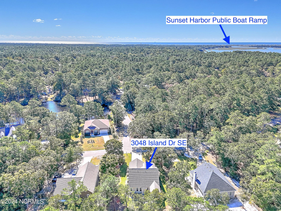 3048 Island Dr Bolivia, NC 28422