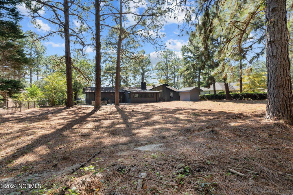 31 Shadow Ln Whispering Pines, NC 28327