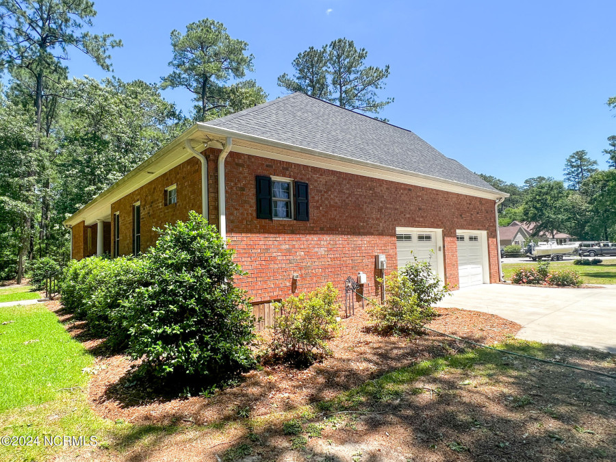 103 Helen Woods Ct Vanceboro, NC 28586