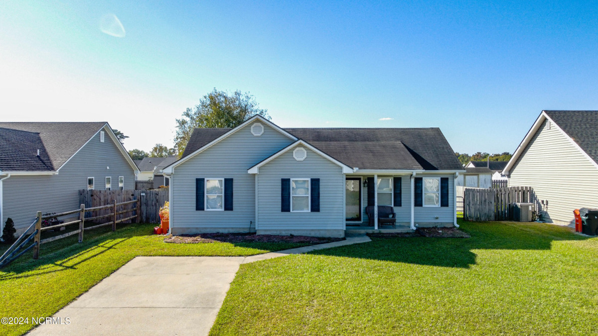 1305 Jessica St Elizabeth City, NC 27909