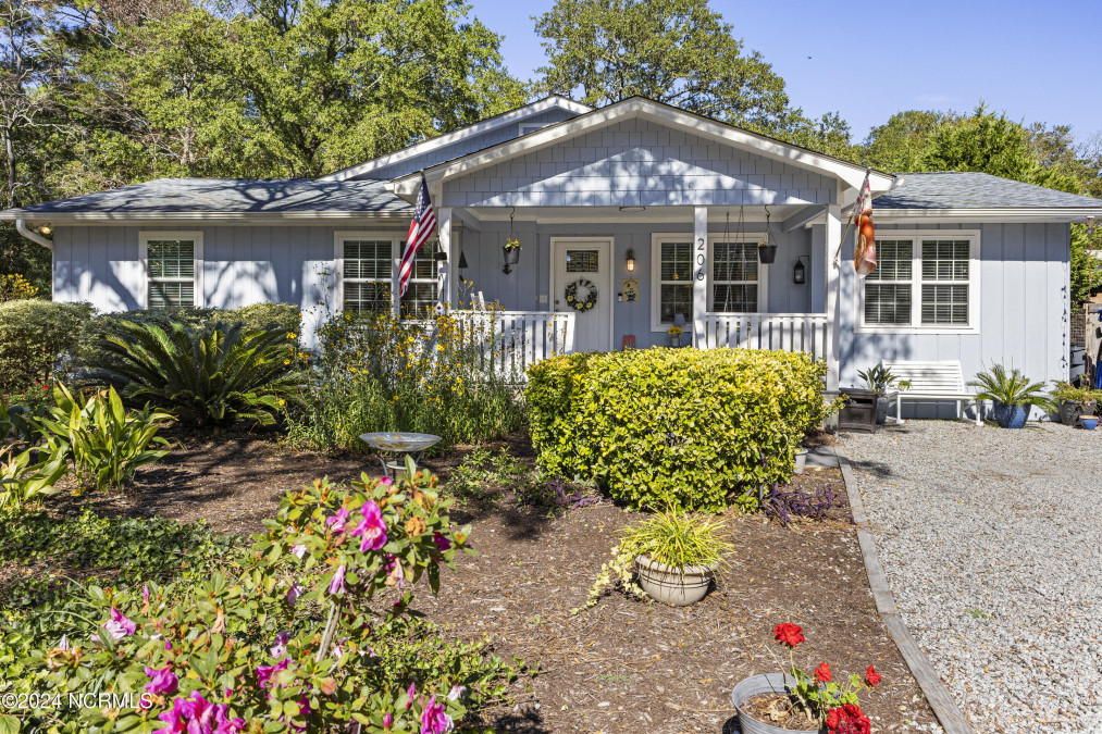 206 Stuart Ave Southport, NC 28461