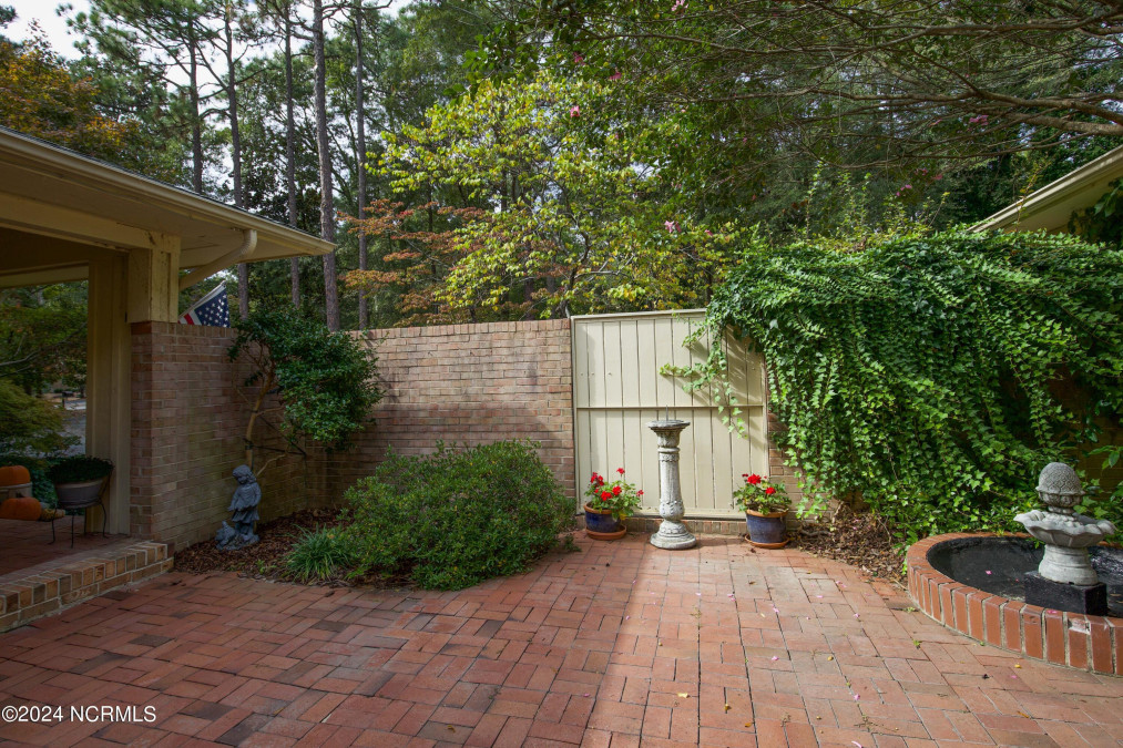 60 Ferguson Rd Pinehurst, NC 28374