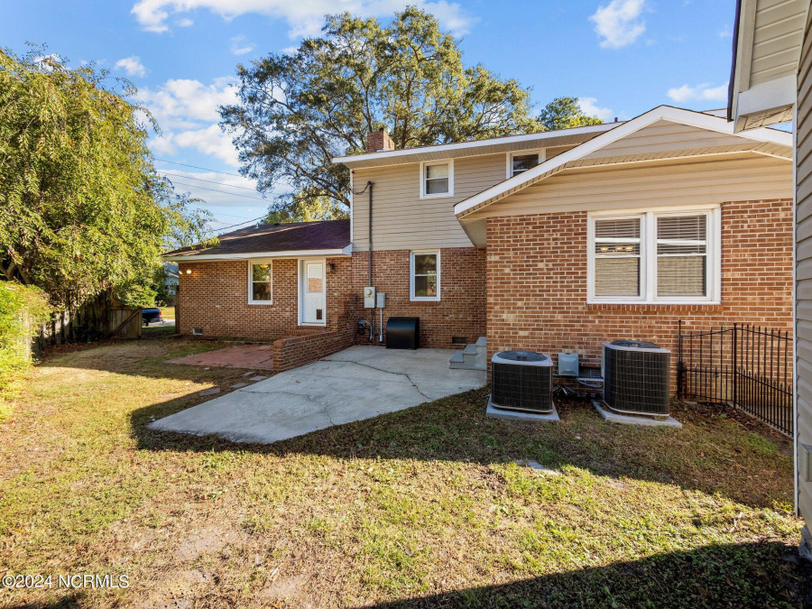 1117 Clifton Rd Jacksonville, NC 28540