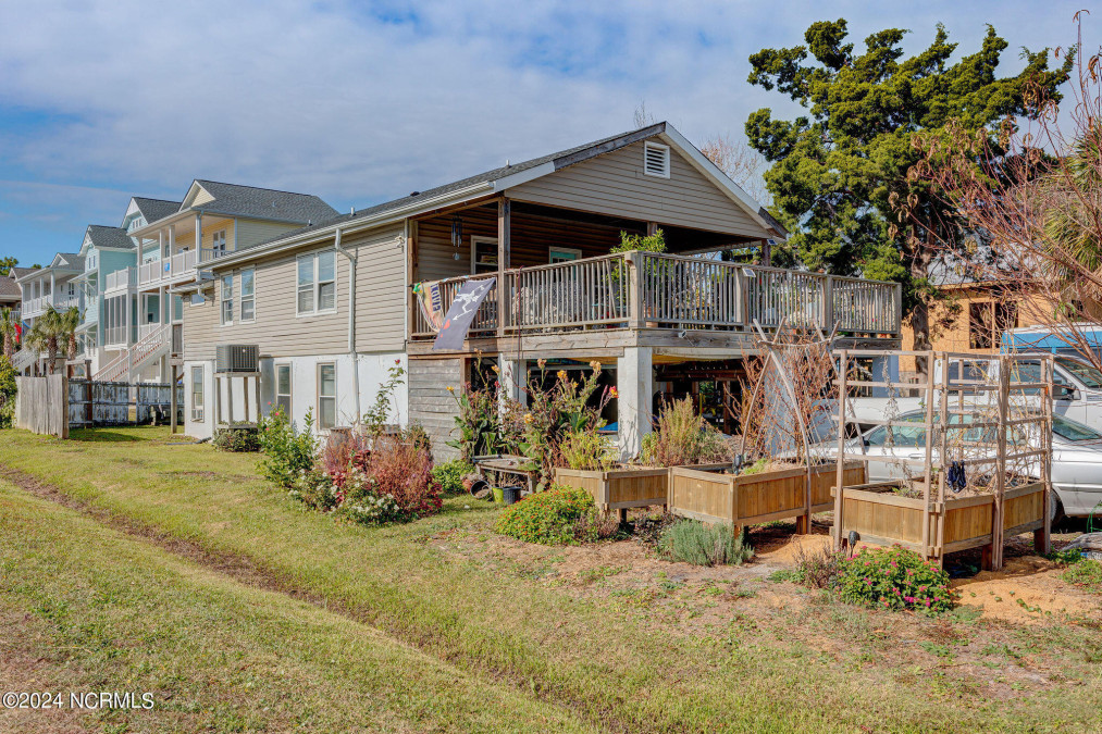 908 Third St Carolina Beach, NC 28428