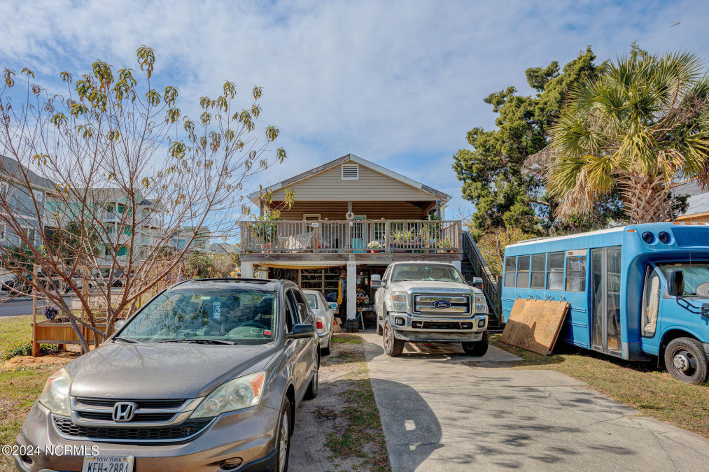 908 Third St Carolina Beach, NC 28428