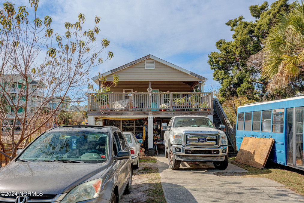 908 Third St Carolina Beach, NC 28428