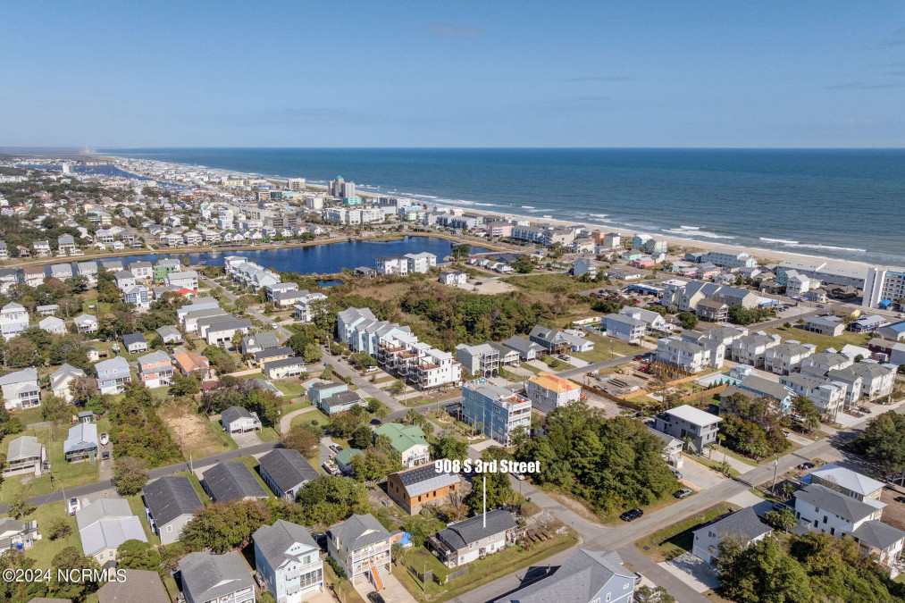 908 Third St Carolina Beach, NC 28428