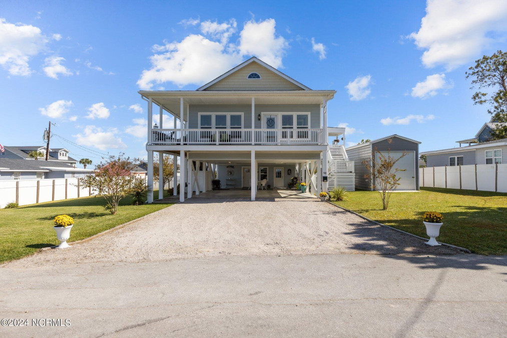 508 12th St Morehead City, NC 28557