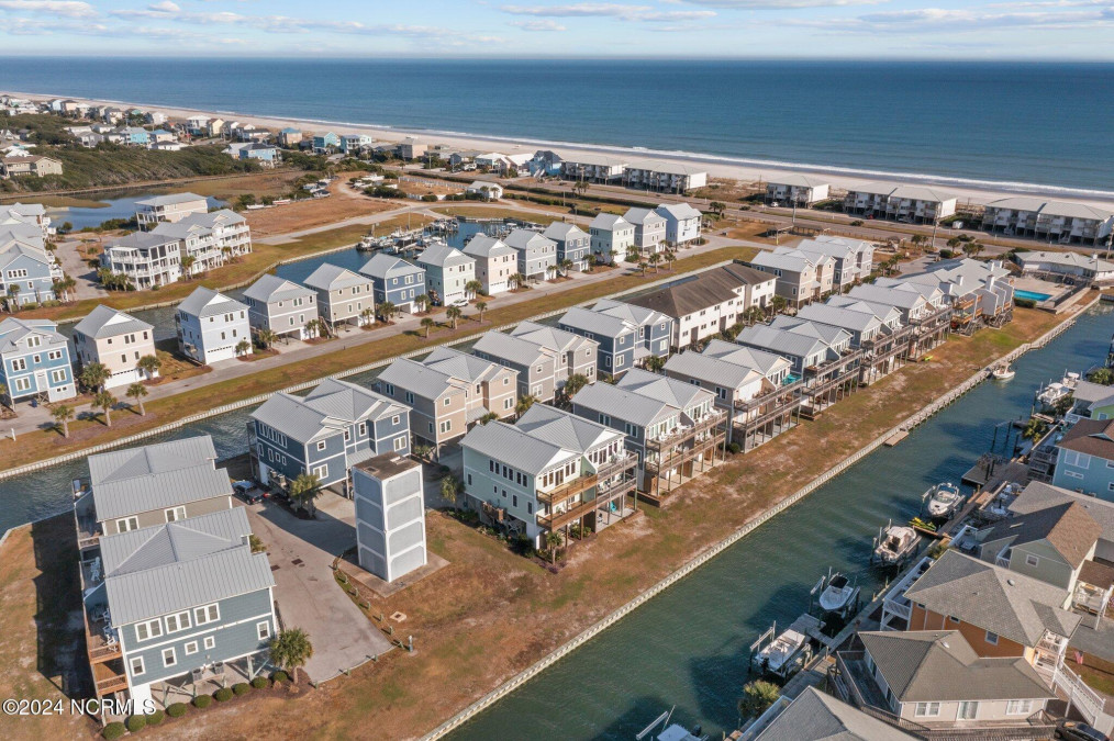 965 Tower Ct Topsail Beach, NC 28445