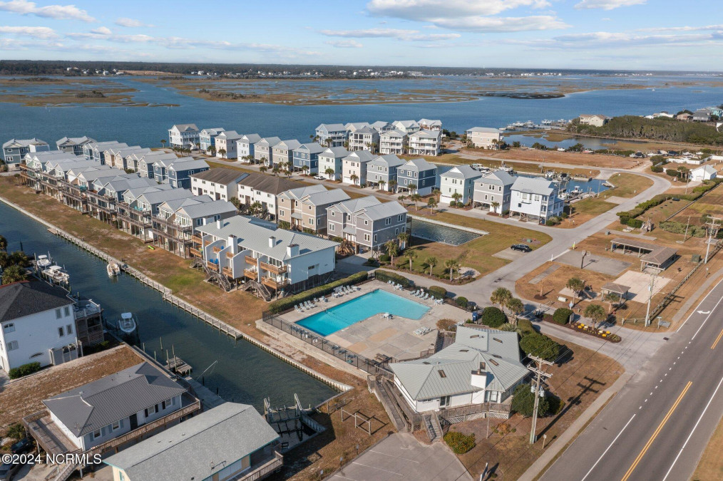 965 Tower Ct Topsail Beach, NC 28445