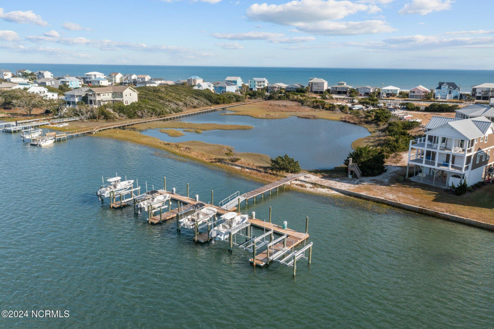 965 Tower Ct Topsail Beach, NC 28445