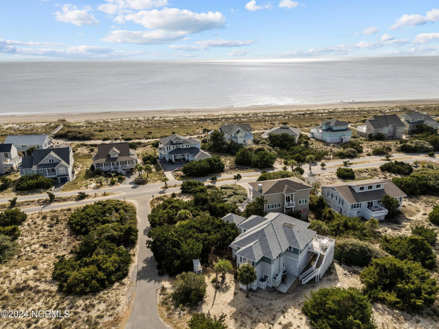 3 Sea Lavender Ct Bald Head Island, NC 28461