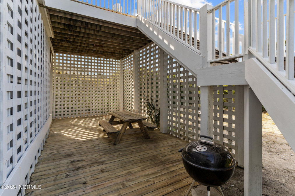 3 Sea Lavender Ct Bald Head Island, NC 28461