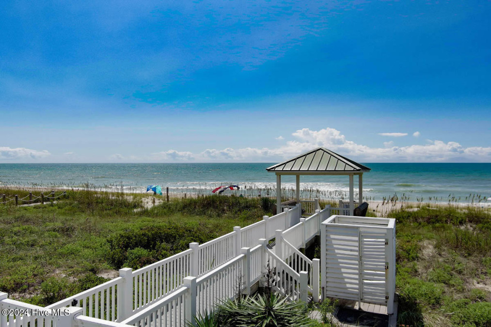 5715 Ocean Dr Emerald Isle, NC 28594