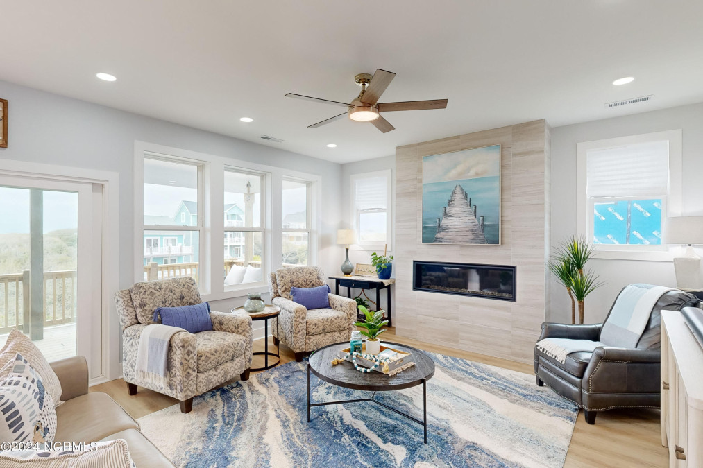 21 Porpoise Pl North Topsail Beach, NC 28460