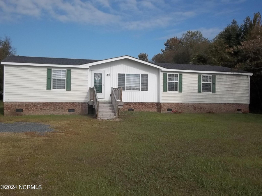 142 Swains Ln Barco, NC 27917