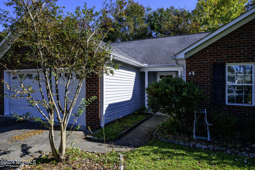 138 Monterey Cir New Bern, NC 28562