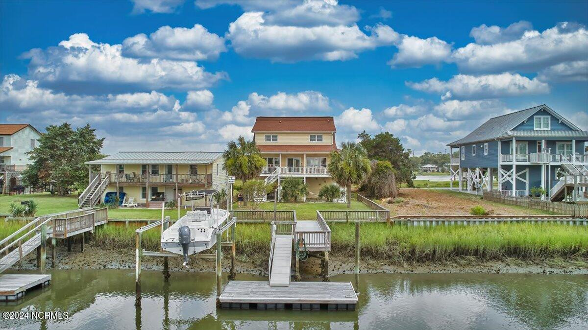 180 Sailfish St Holden Beach, NC 28462