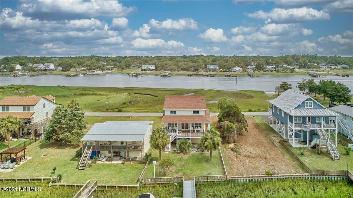 180 Sailfish St Holden Beach, NC 28462