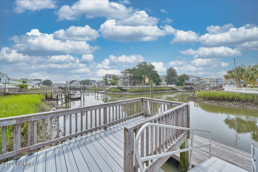 180 Sailfish St Holden Beach, NC 28462