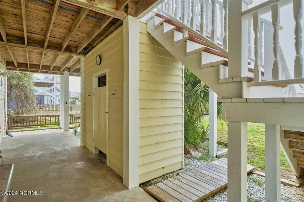 180 Sailfish St Holden Beach, NC 28462